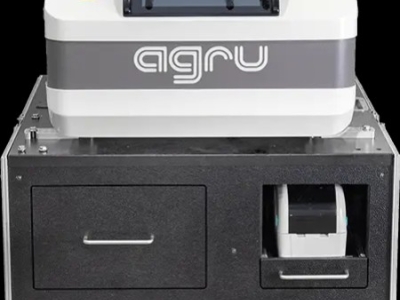 Zoom sur la machine à souder AGRU SP110 S